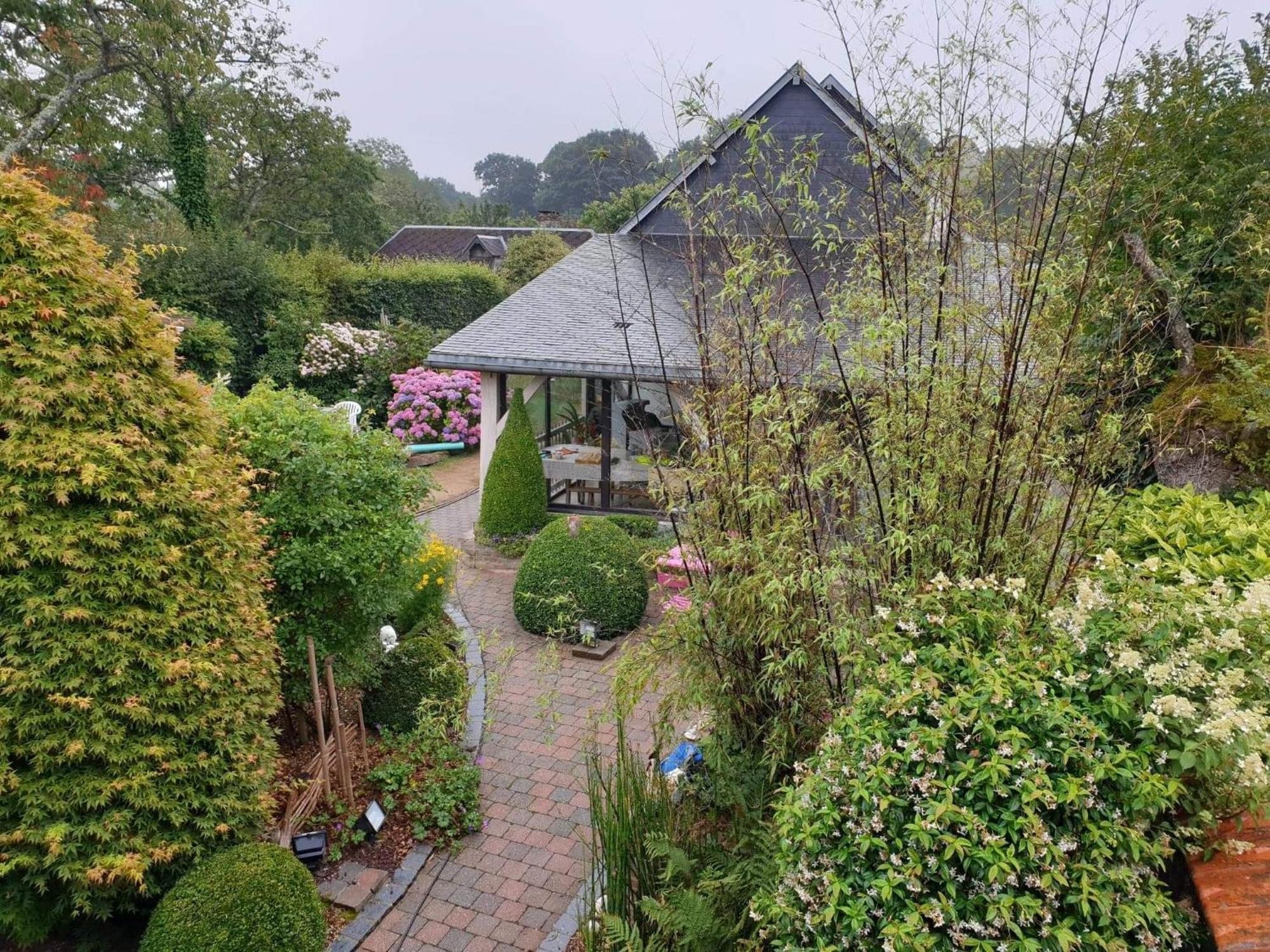 Hotel Au p'tit jardin Saint-Sylvestre-de-Cormeilles Exterior foto